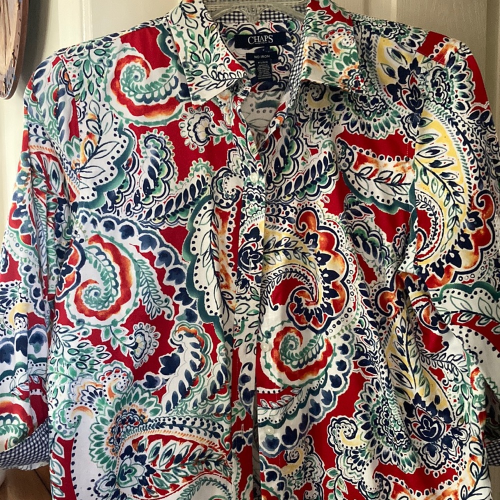 Chaps Multicolor Paisley Blouse No Iron. Great for travel.